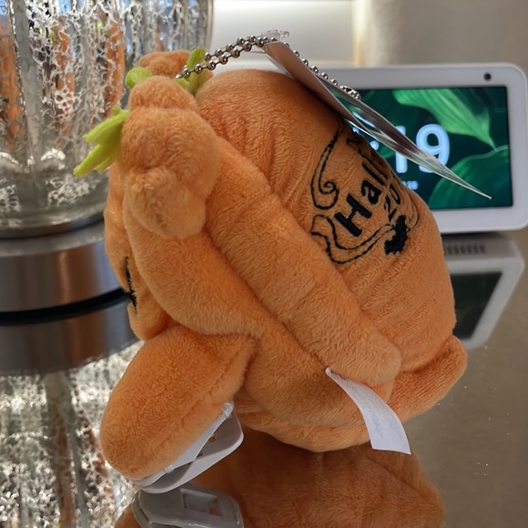 Mickey Pumpkin Ghost Tokyo Disney plush keychain/bag charm - Picture 2 of 4